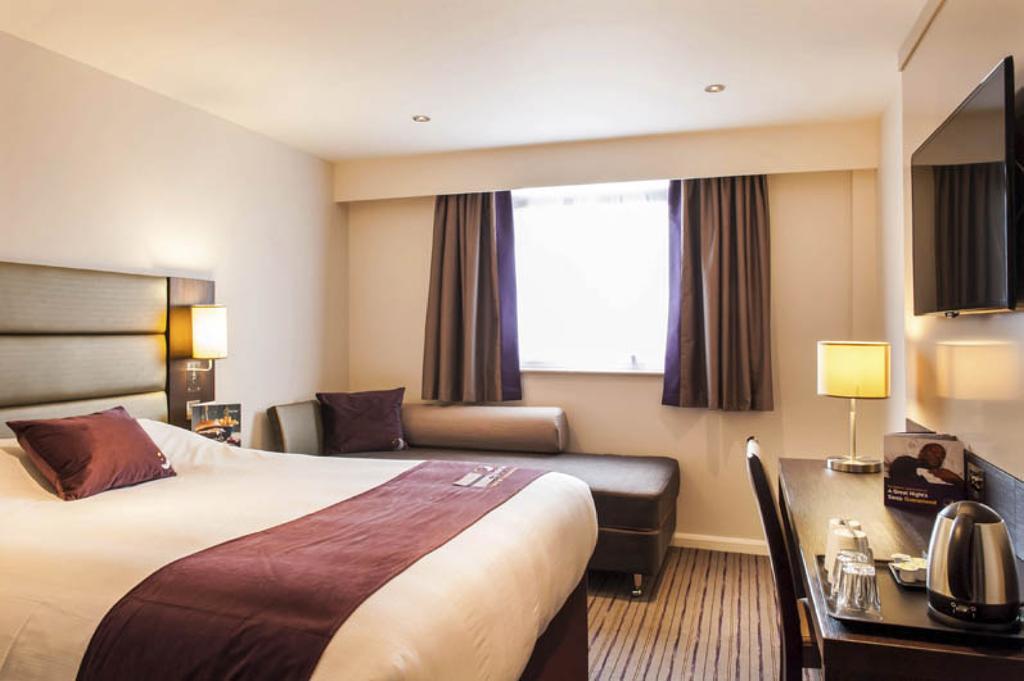 Premier Inn Bodmin Esterno foto