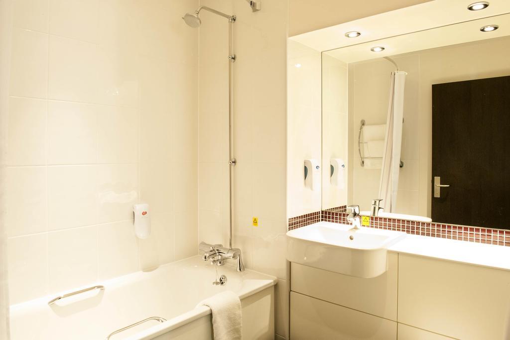 Premier Inn Bodmin Camera foto
