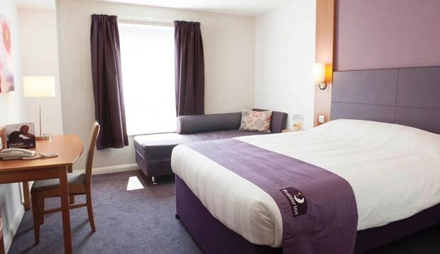 Premier Inn Bodmin Esterno foto
